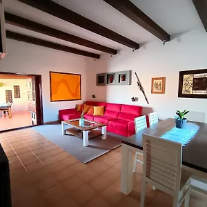 Enola , La Oliva España